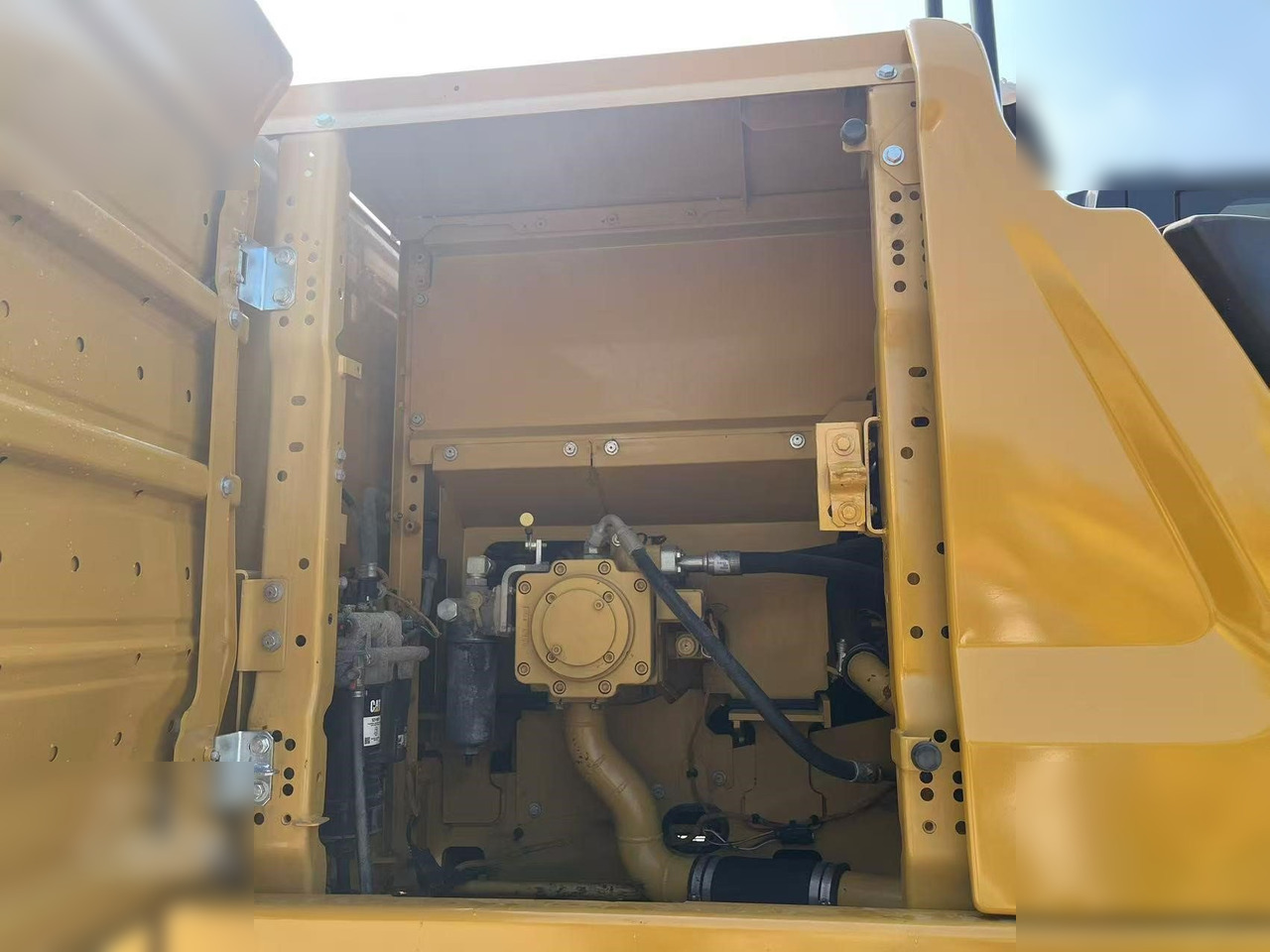 CATERPILLAR 320GC - Excavadora de cadenas: foto 5 CATERPILLAR 320GC - Excavadora de cadenas: foto 5