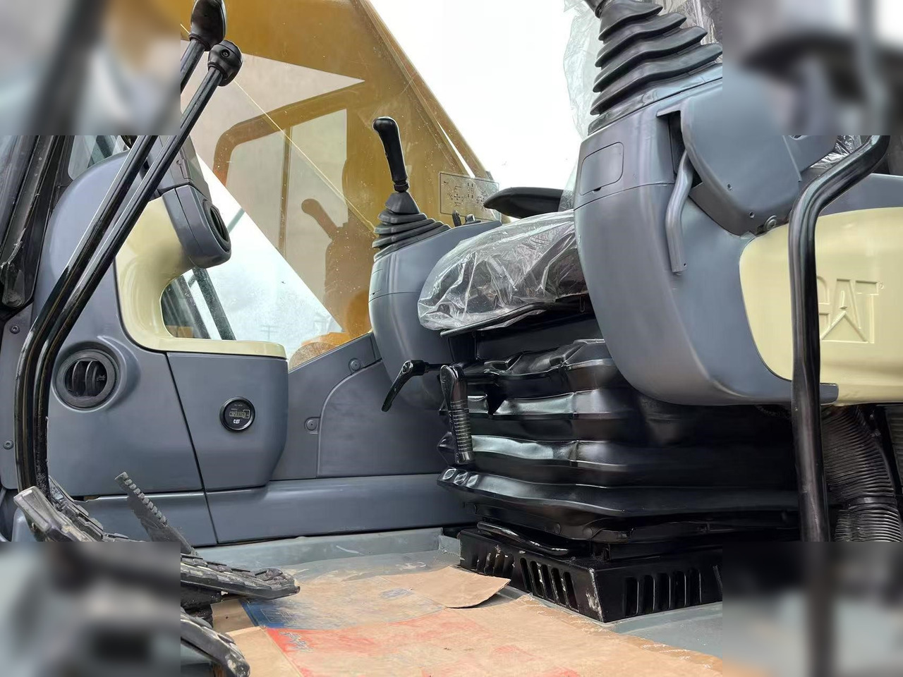 Excavadora de cadenas CATERPILLAR 325D: foto 10
