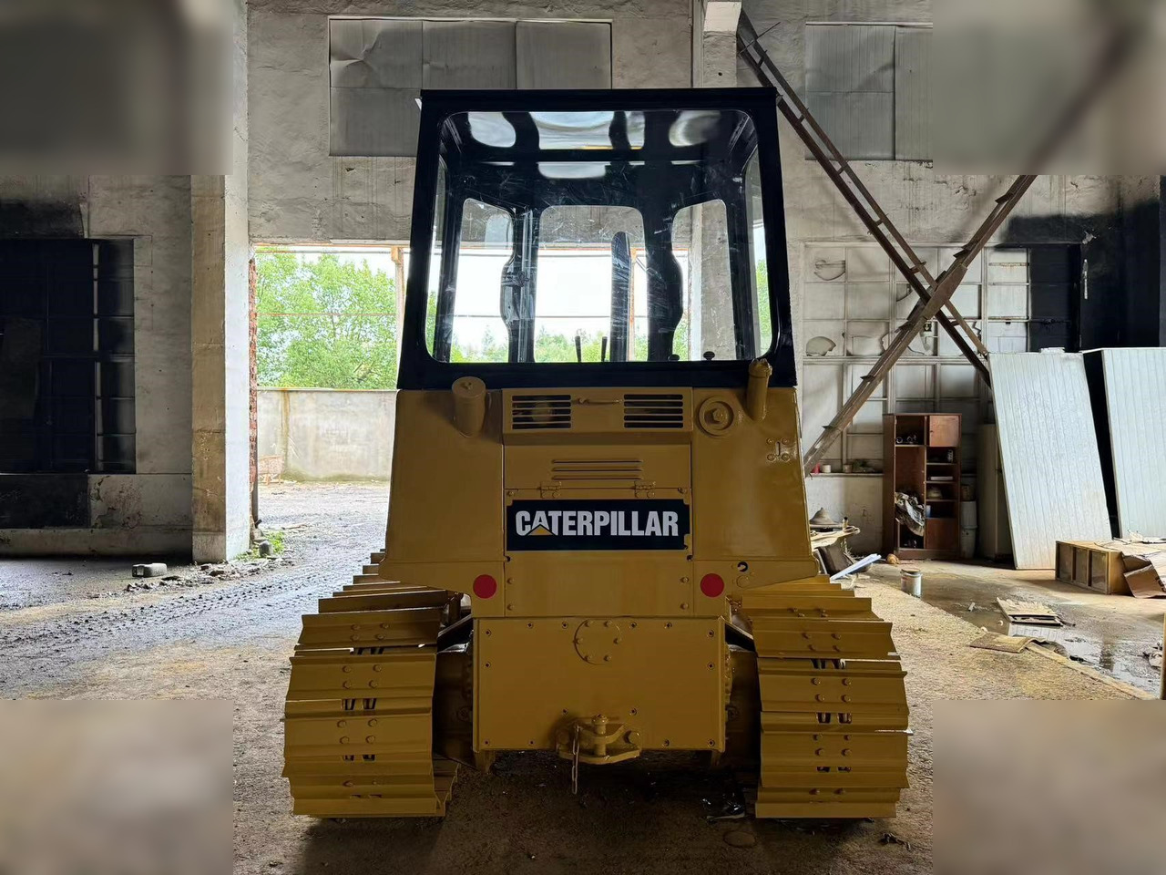 CATERPILLAR D4C - Bulldozer: foto 3 CATERPILLAR D4C - Bulldozer: foto 3