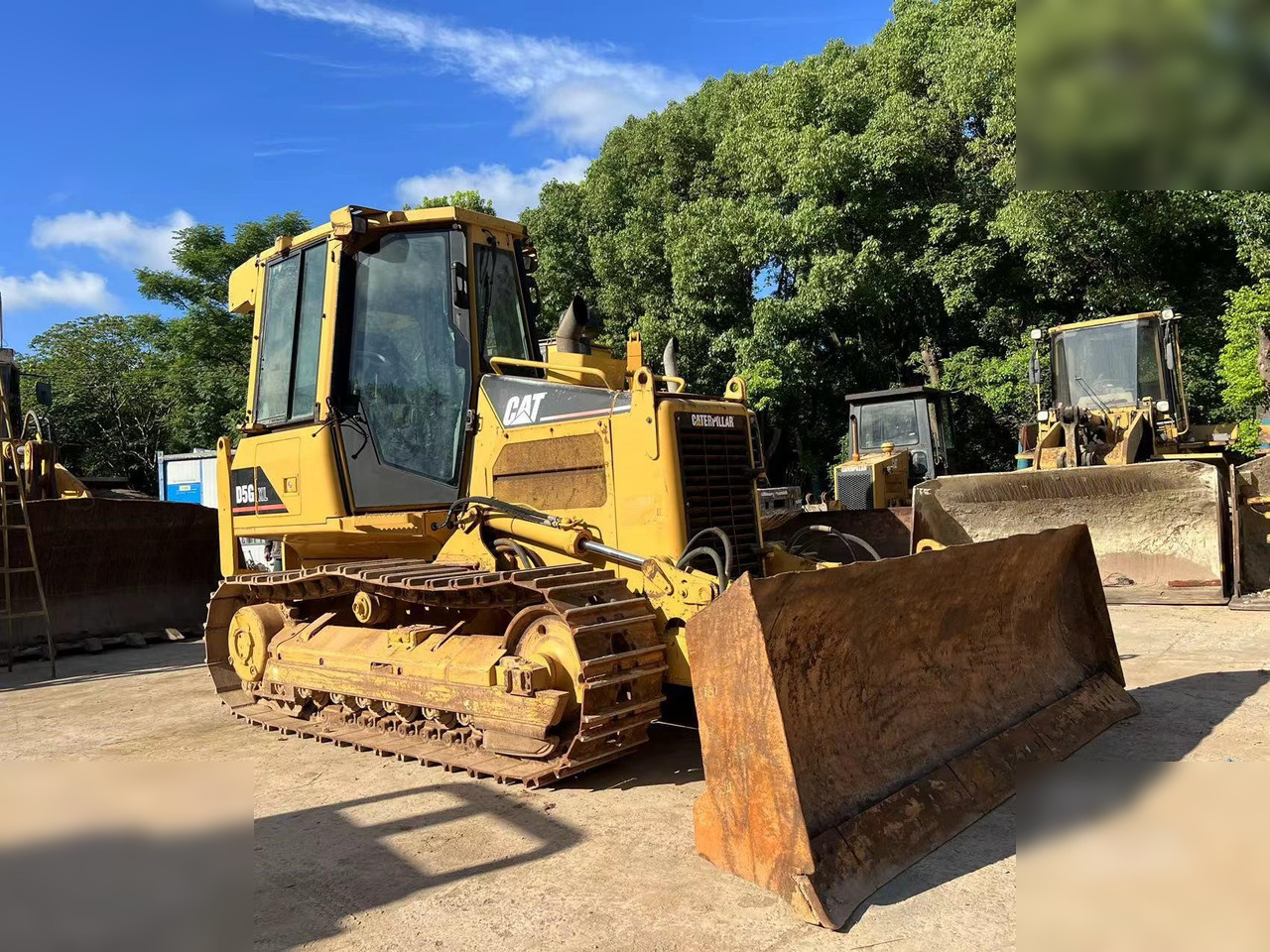 CATERPILLAR D5G XL - Bulldozer: foto 2 CATERPILLAR D5G XL - Bulldozer: foto 2