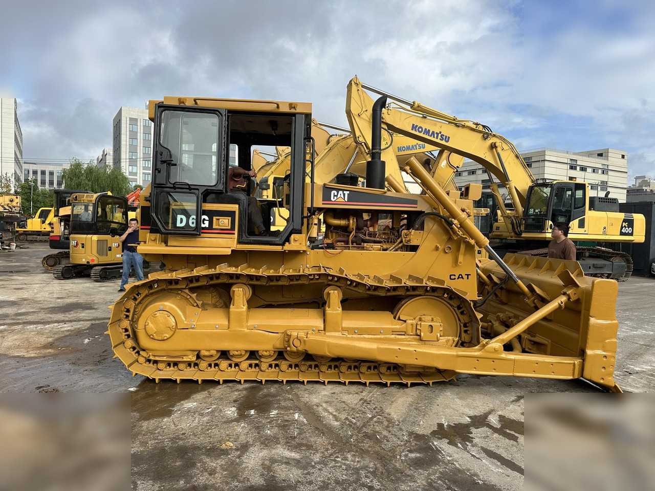 CATERPILLAR D6G - Bulldozer: foto 1 CATERPILLAR D6G - Bulldozer: foto 1
