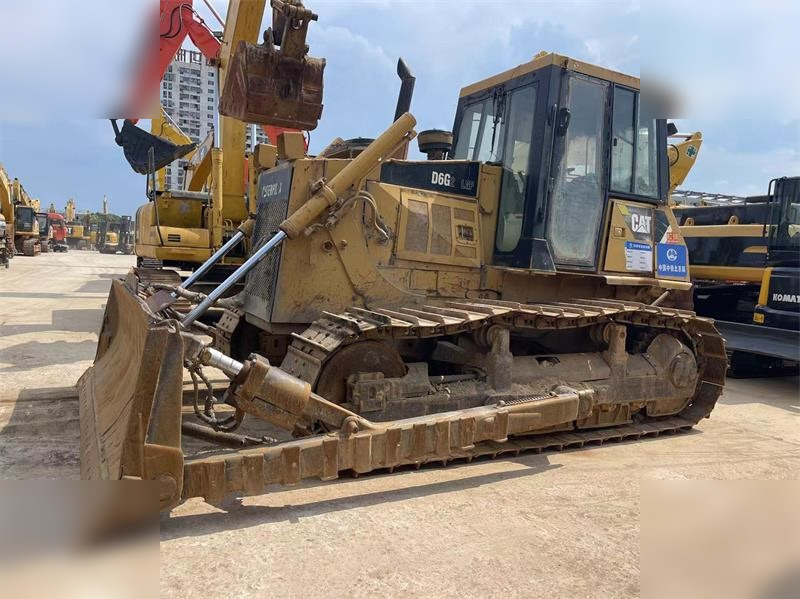 CATERPILLAR D6G LGP - Bulldozer: foto 1 CATERPILLAR D6G LGP - Bulldozer: foto 1