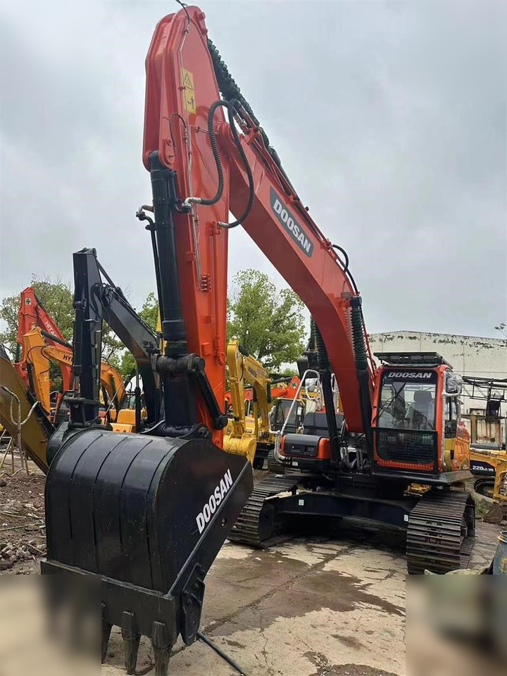 DOOSAN DX300 LC-9C - Excavadora de cadenas: foto 4 DOOSAN DX300 LC-9C - Excavadora de cadenas: foto 4