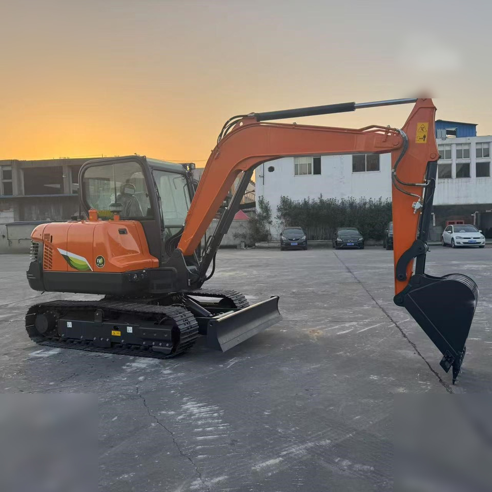 DOOSAN DX60E-10N - Excavadora de cadenas: foto 4 DOOSAN DX60E-10N - Excavadora de cadenas: foto 4
