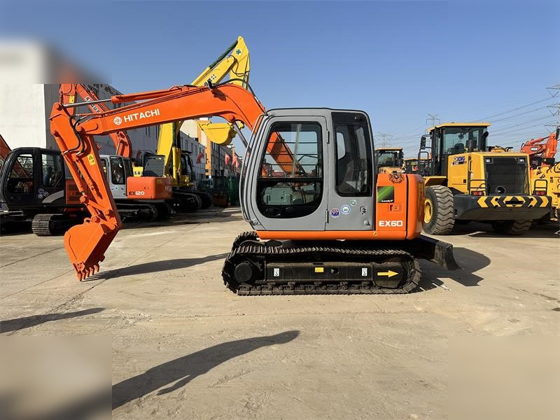 HITACHI EX60-5 - Excavadora de cadenas: foto 1 HITACHI EX60-5 - Excavadora de cadenas: foto 1