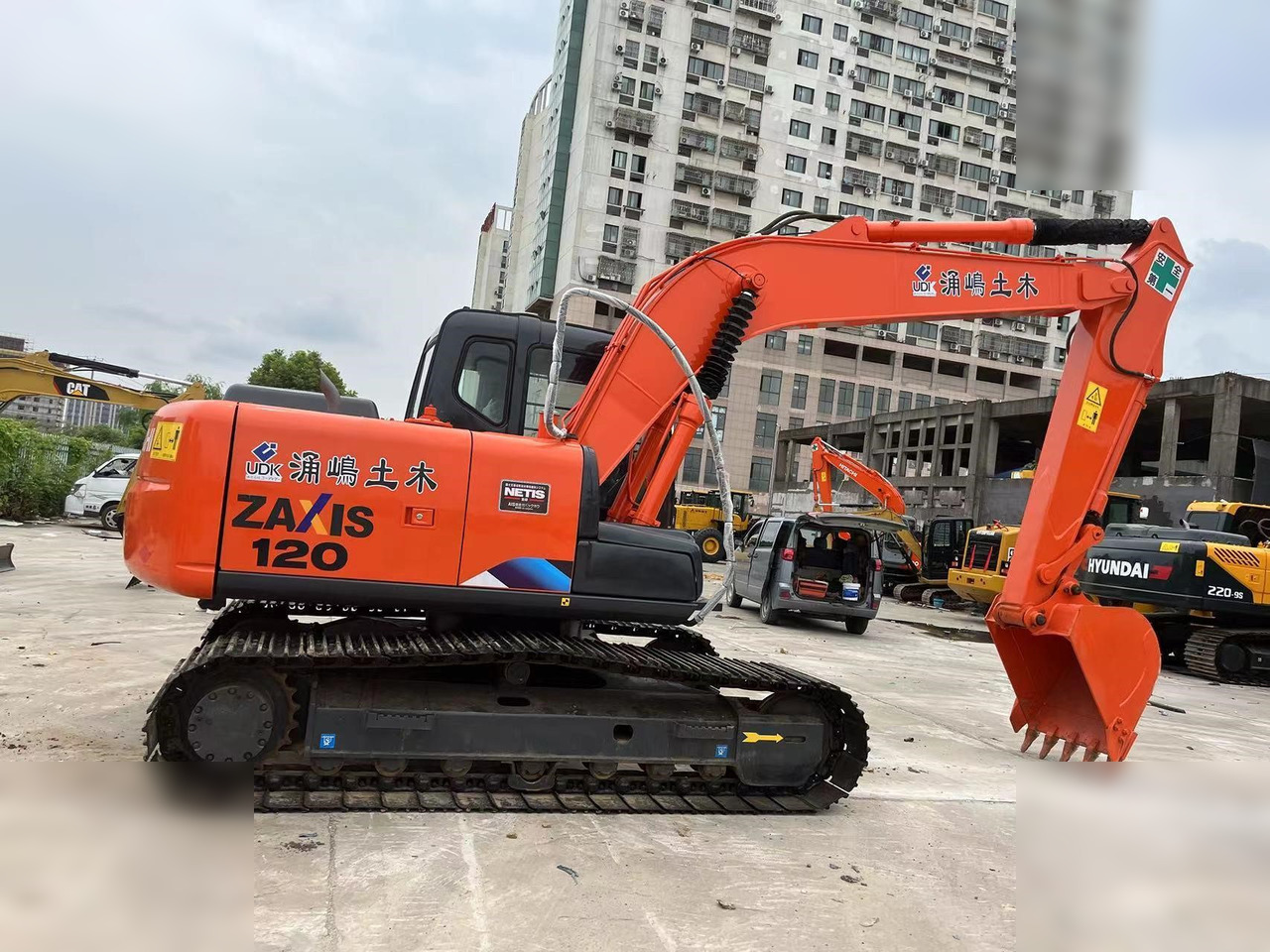 HITACHI ZX120 - Excavadora de cadenas: foto 1 HITACHI ZX120 - Excavadora de cadenas: foto 1
