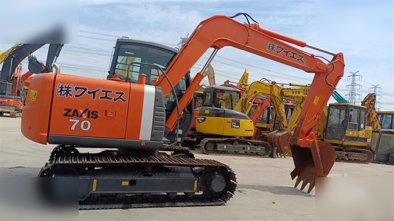 HITACHI ZX70 - Excavadora de cadenas: foto 2 HITACHI ZX70 - Excavadora de cadenas: foto 2