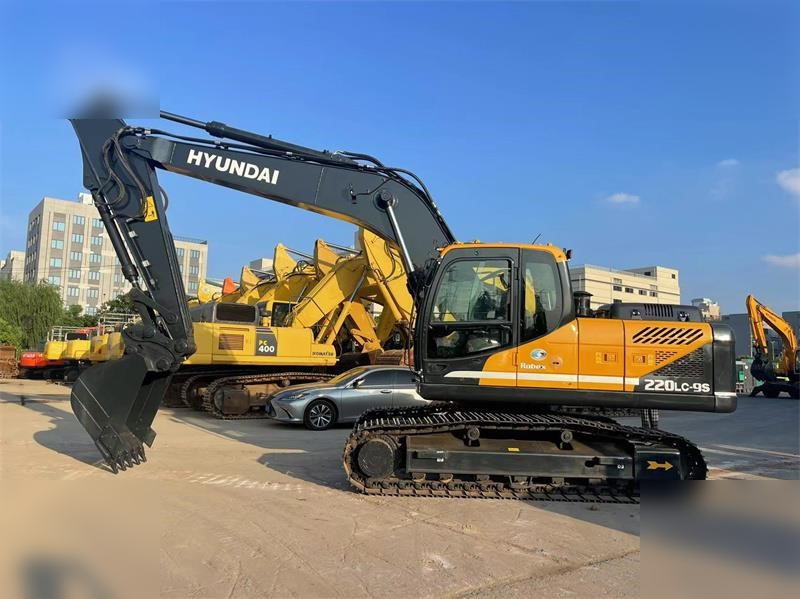 HYUNDAI ROBEX 220 LC-9S - Excavadora de cadenas: foto 1 HYUNDAI ROBEX 220 LC-9S - Excavadora de cadenas: foto 1