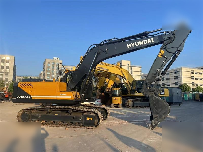 HYUNDAI ROBEX 220 LC-9S - Excavadora de cadenas: foto 3 HYUNDAI ROBEX 220 LC-9S - Excavadora de cadenas: foto 3