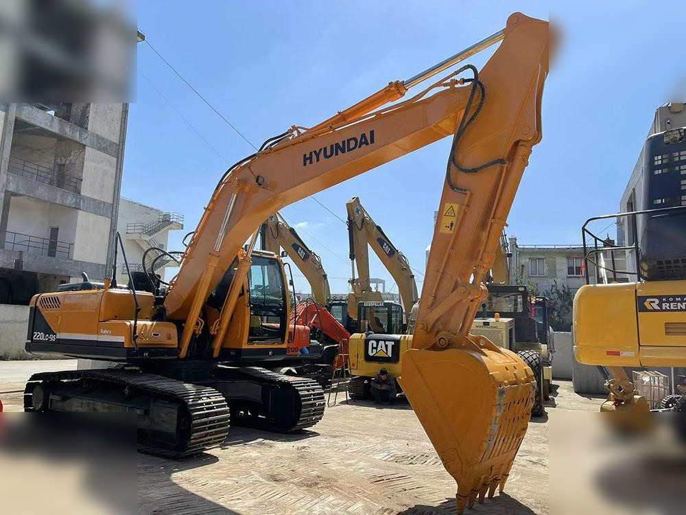 HYUNDAI ROBEX 220 LC-9S - Excavadora de cadenas: foto 5 HYUNDAI ROBEX 220 LC-9S - Excavadora de cadenas: foto 5