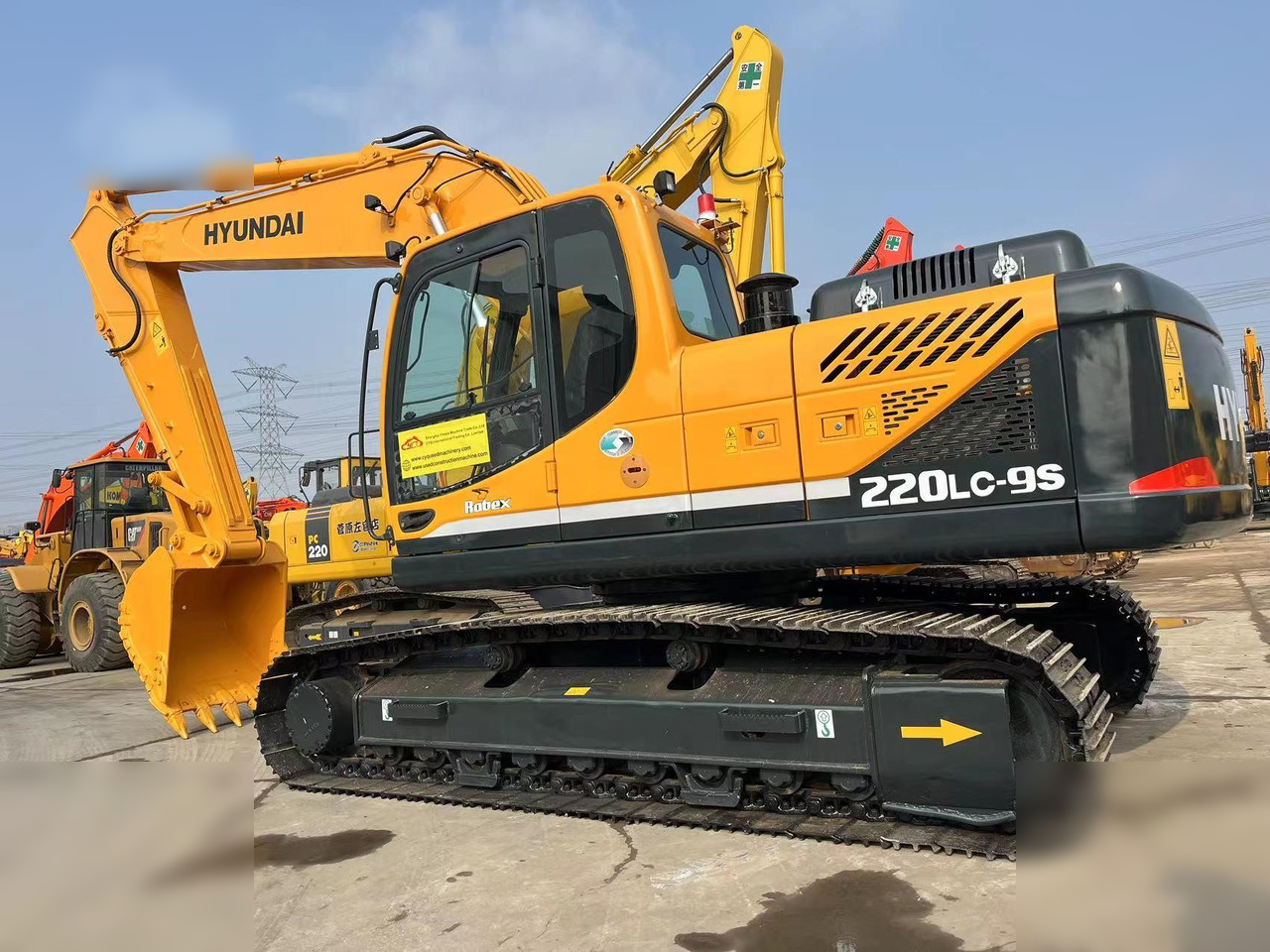 HYUNDAI ROBEX 220 LC-9S - Excavadora de cadenas: foto 1 HYUNDAI ROBEX 220 LC-9S - Excavadora de cadenas: foto 1