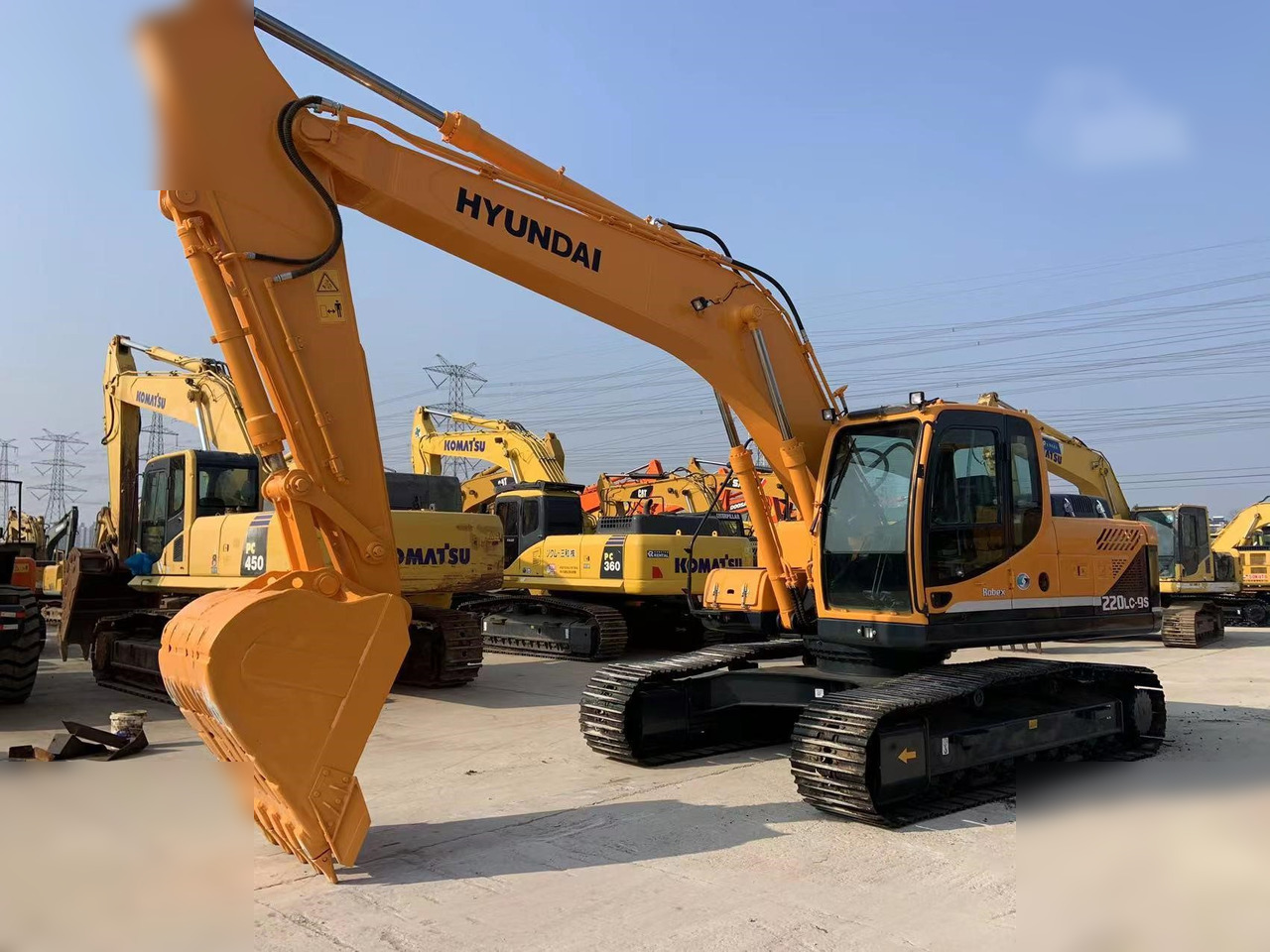HYUNDAI ROBEX 220 LC-9S - Excavadora de cadenas: foto 3 HYUNDAI ROBEX 220 LC-9S - Excavadora de cadenas: foto 3
