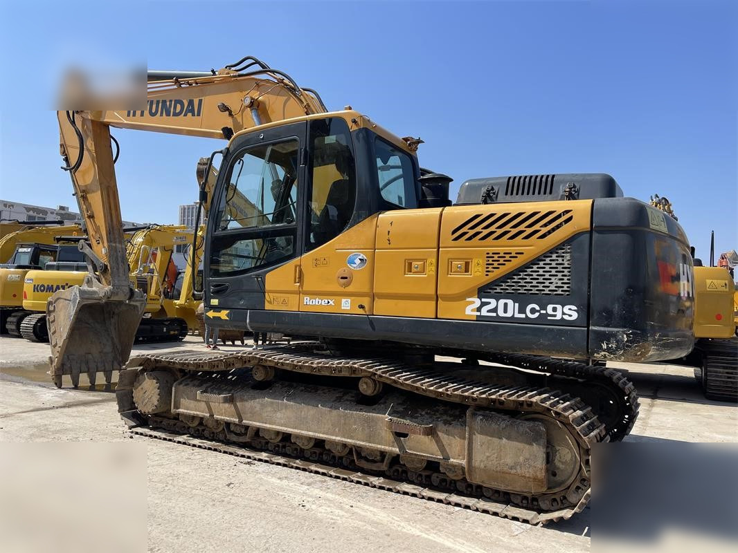 HYUNDAI ROBEX 220 LC-9S - Excavadora de cadenas: foto 2 HYUNDAI ROBEX 220 LC-9S - Excavadora de cadenas: foto 2