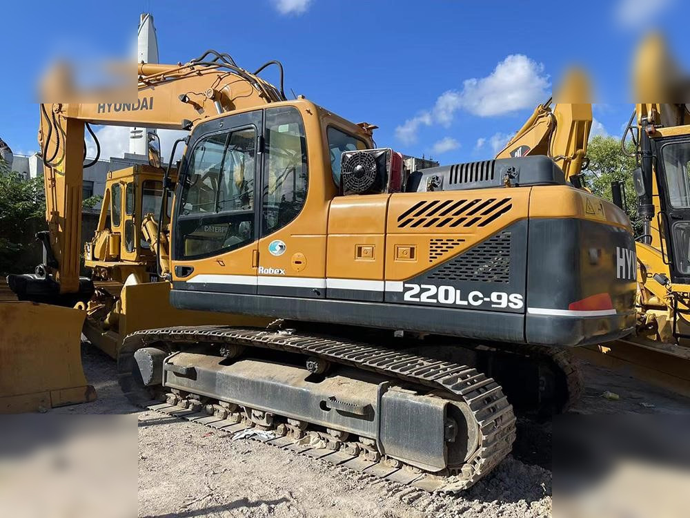 HYUNDAI ROBEX 220 LC-9S - Excavadora de cadenas: foto 1 HYUNDAI ROBEX 220 LC-9S - Excavadora de cadenas: foto 1