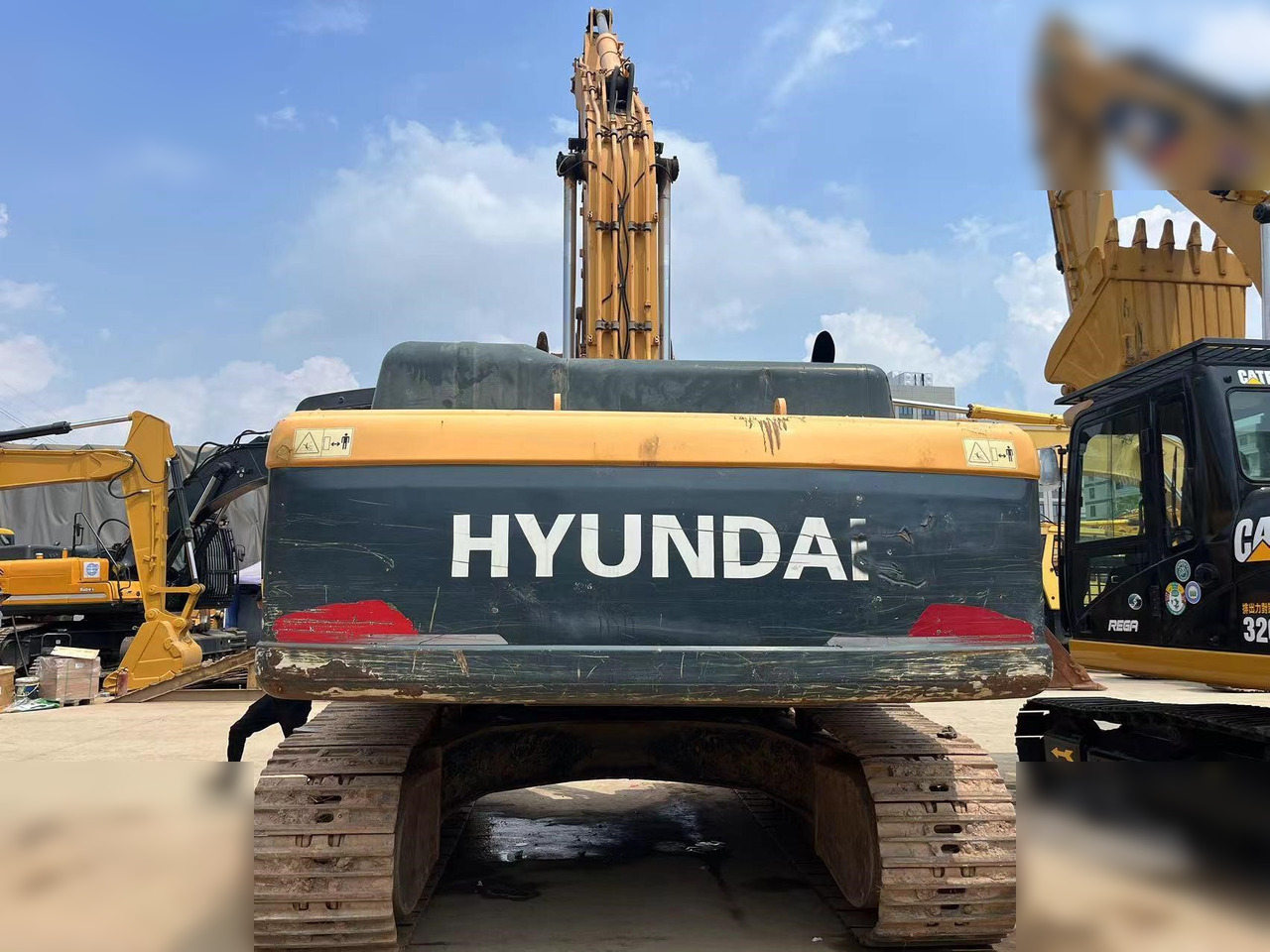 HYUNDAI ROBEX 305 LC-9T - Excavadora de cadenas: foto 2 HYUNDAI ROBEX 305 LC-9T - Excavadora de cadenas: foto 2
