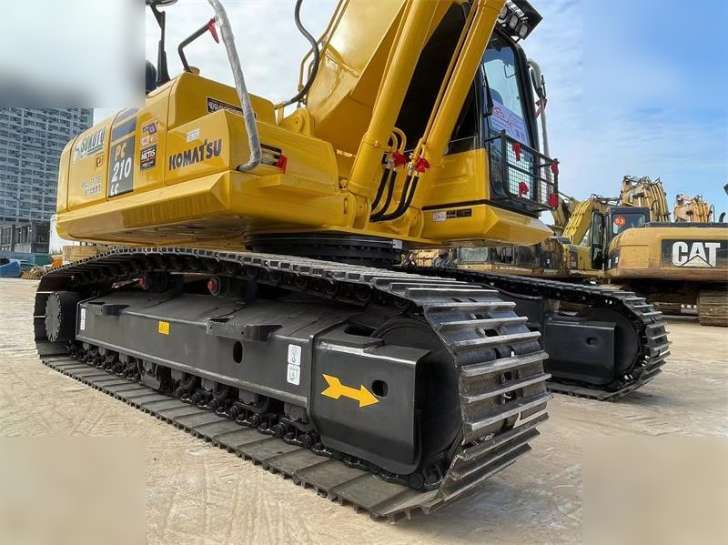 KOMATSU PC210 LC-8 - Excavadora de cadenas: foto 4 KOMATSU PC210 LC-8 - Excavadora de cadenas: foto 4