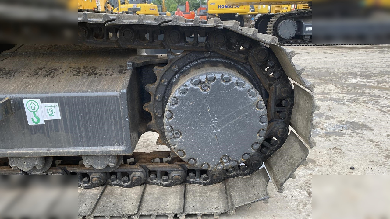 KOMATSU PC220-8 - Excavadora de cadenas: foto 5 KOMATSU PC220-8 - Excavadora de cadenas: foto 5