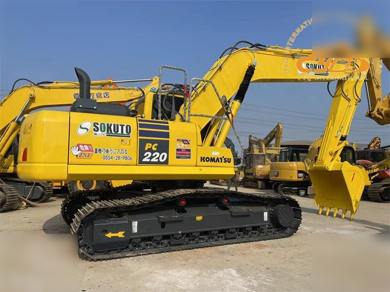KOMATSU PC220-8 - Excavadora de cadenas: foto 2 KOMATSU PC220-8 - Excavadora de cadenas: foto 2