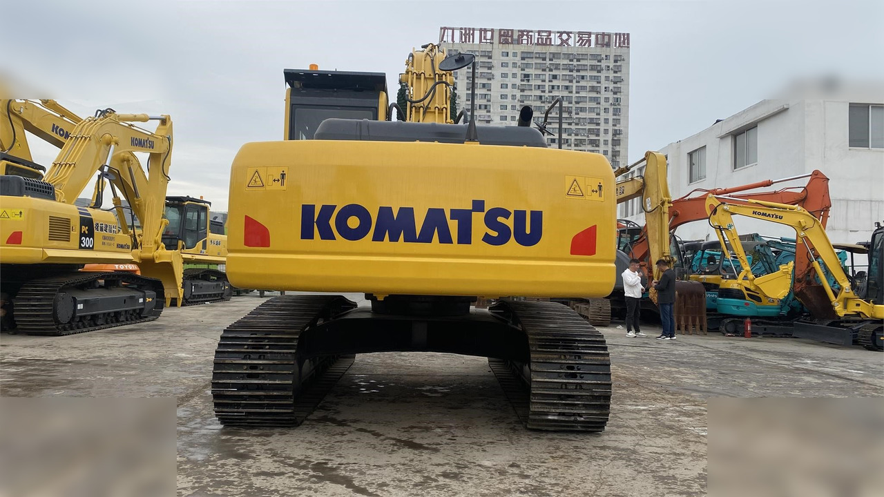 KOMATSU PC220-8 - Excavadora de cadenas: foto 5 KOMATSU PC220-8 - Excavadora de cadenas: foto 5