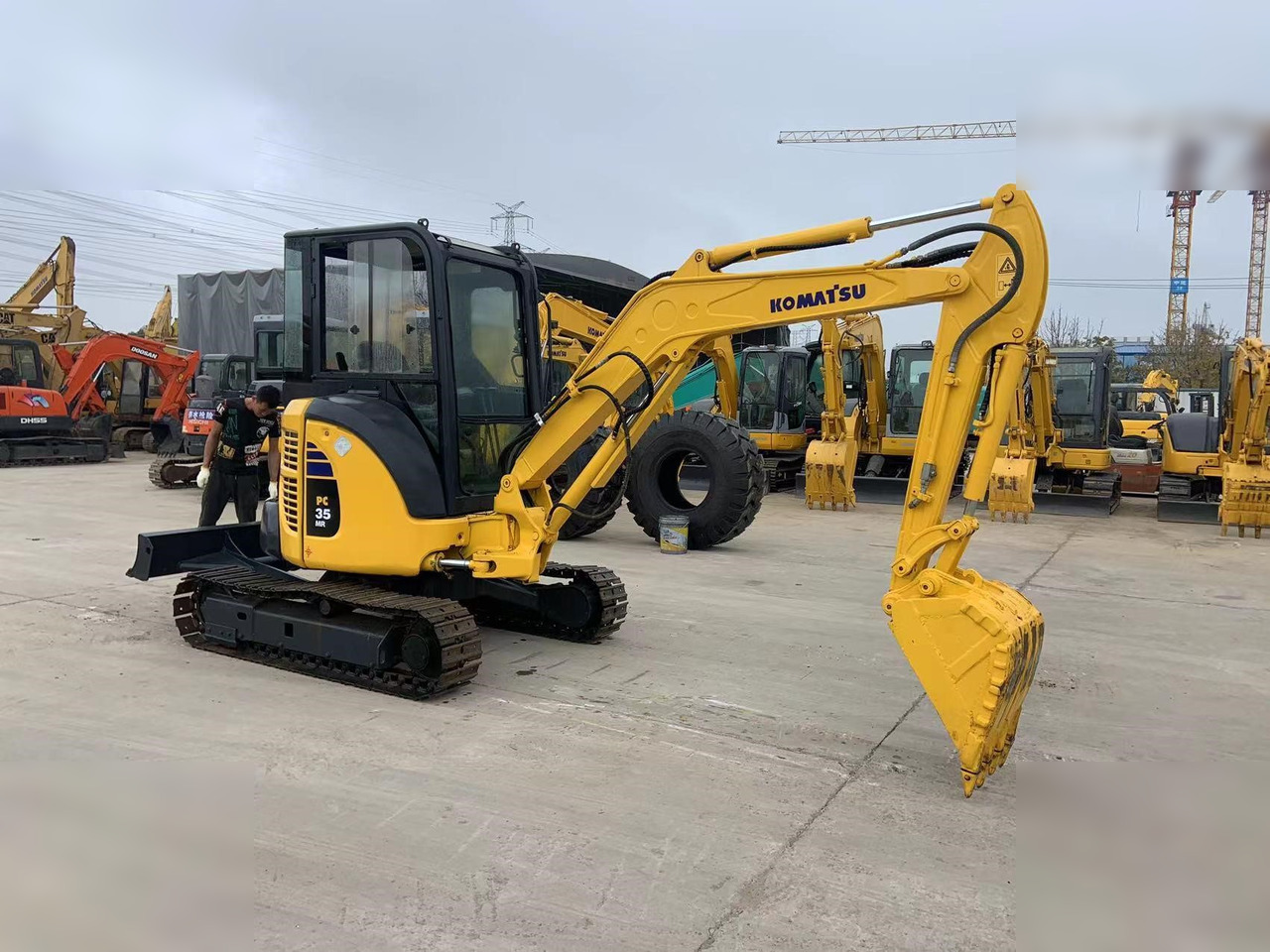 KOMATSU PC35MR-2 - Miniexcavadora: foto 4 KOMATSU PC35MR-2 - Miniexcavadora: foto 4