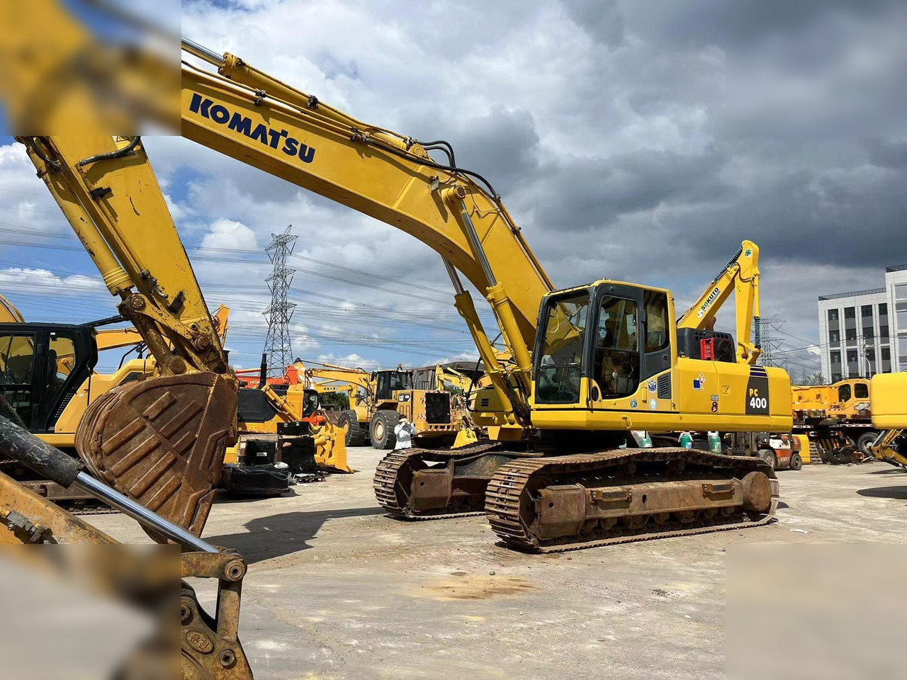 KOMATSU PC400-8R - Excavadora de cadenas: foto 2 KOMATSU PC400-8R - Excavadora de cadenas: foto 2