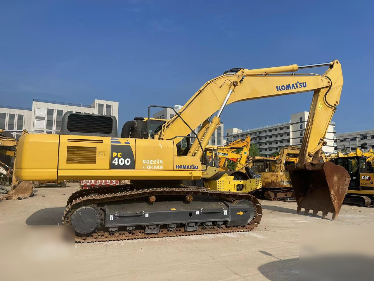 KOMATSU PC400-8R - Excavadora de cadenas: foto 1 KOMATSU PC400-8R - Excavadora de cadenas: foto 1