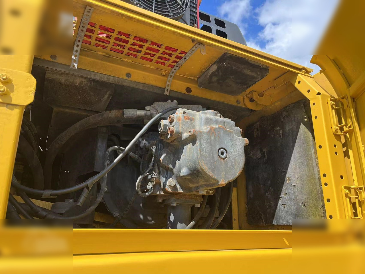 KOMATSU PC400-8R - Excavadora de cadenas: foto 5 KOMATSU PC400-8R - Excavadora de cadenas: foto 5