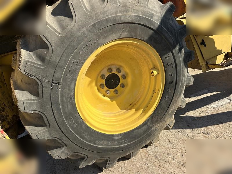 NEW HOLLAND LB95B-4PT - Retroexcavadora: foto 5 NEW HOLLAND LB95B-4PT - Retroexcavadora: foto 5