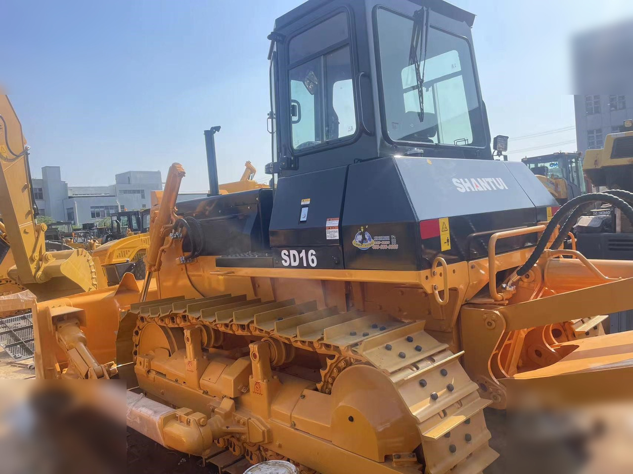 SHANTUI SD16 - Bulldozer: foto 3 SHANTUI SD16 - Bulldozer: foto 3