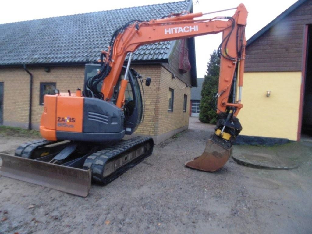 Hitachi 85US - Miniexcavadora: foto 2 Hitachi 85US - Miniexcavadora: foto 2
