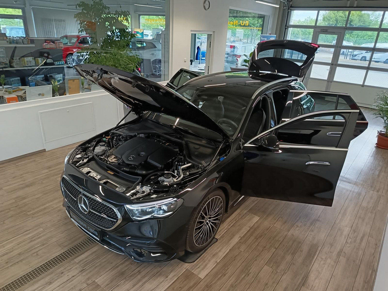 Mercedes-Benz E 300 T de 4M*AMG LINE ADVANCED PLUS*AHK*360°* - Coche: foto 2 Mercedes-Benz E 300 T de 4M*AMG LINE ADVANCED PLUS*AHK*360°* - Coche: foto 2