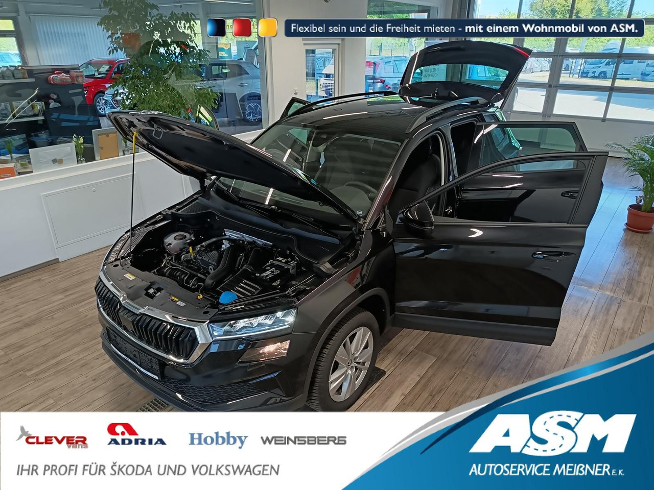 Skoda Karoq Selection 1,5TSI*NAVI*AHK-VORBER*LED*R-KAM - SUV/ Todoterreno: foto 1 Skoda Karoq Selection 1,5TSI*NAVI*AHK-VORBER*LED*R-KAM - SUV/ Todoterreno: foto 1