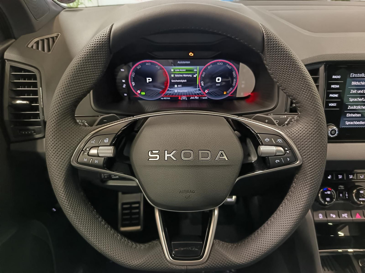SUV/ Todoterreno Skoda Karoq Sportline 2,0 TDI DSG 4x4*AHK*PSD*STD.HZG*: foto 8