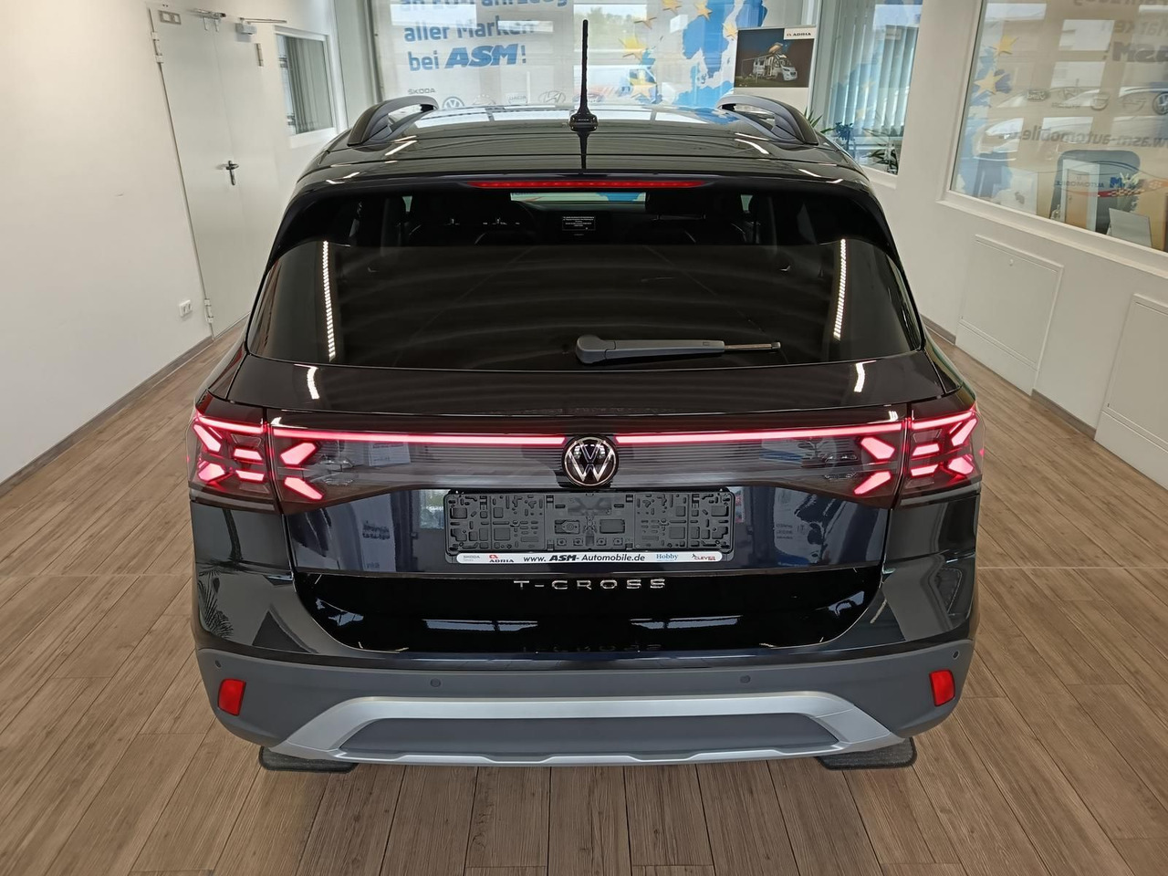 Volkswagen T-Cross Life 1.5 TSI DSG*AHK*MATRIX LED*ACC*SHZ* - SUV/ Todoterreno: foto 5 Volkswagen T-Cross Life 1.5 TSI DSG*AHK*MATRIX LED*ACC*SHZ* - SUV/ Todoterreno: foto 5