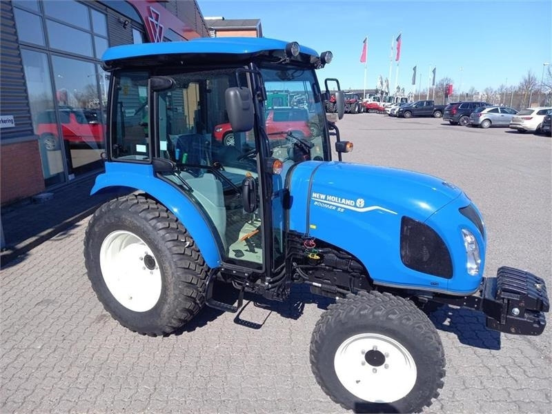New Holland Boomer 55 - Tractor municipal: foto 2 New Holland Boomer 55 - Tractor municipal: foto 2