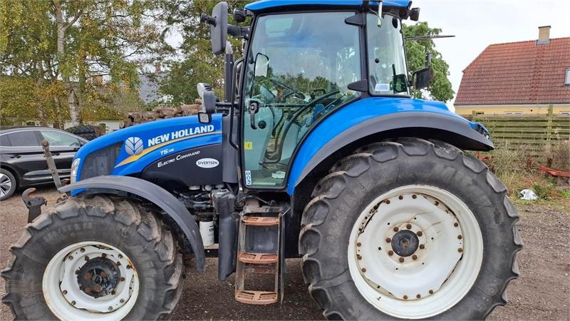 New Holland T5.115 EC - Tractor: foto 3 New Holland T5.115 EC - Tractor: foto 3