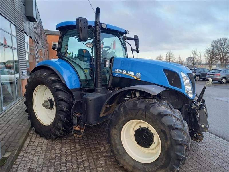 New Holland T7.220 - Tractor: foto 5 New Holland T7.220 - Tractor: foto 5