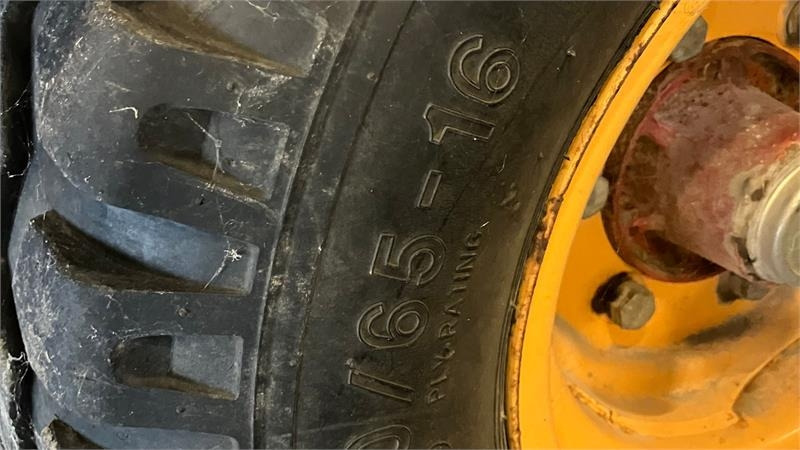 Tim 6,5T-BT - Remolque volquete agrícola: foto 3 Tim 6,5T-BT - Remolque volquete agrícola: foto 3