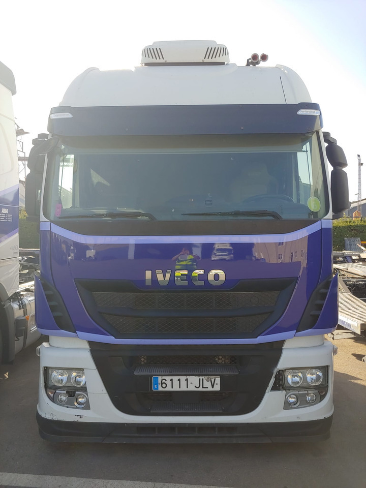 IVECO AS190S50FP - Camión portavehículos: foto 1 IVECO AS190S50FP - Camión portavehículos: foto 1