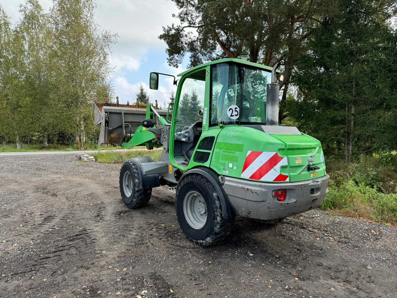 VOLVO L25F - Cargadora de ruedas: foto 4 VOLVO L25F - Cargadora de ruedas: foto 4