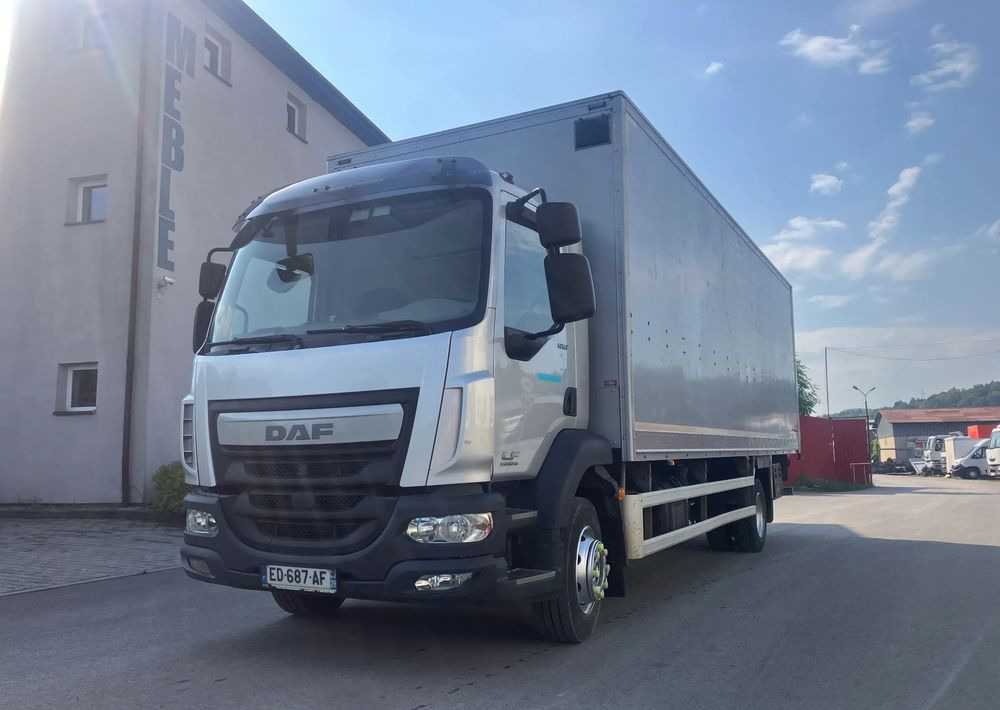 DAF DAF LF 180 kurierka kontener 18 palet - Camión caja cerrada: foto 2 DAF DAF LF 180 kurierka kontener 18 palet - Camión caja cerrada: foto 2