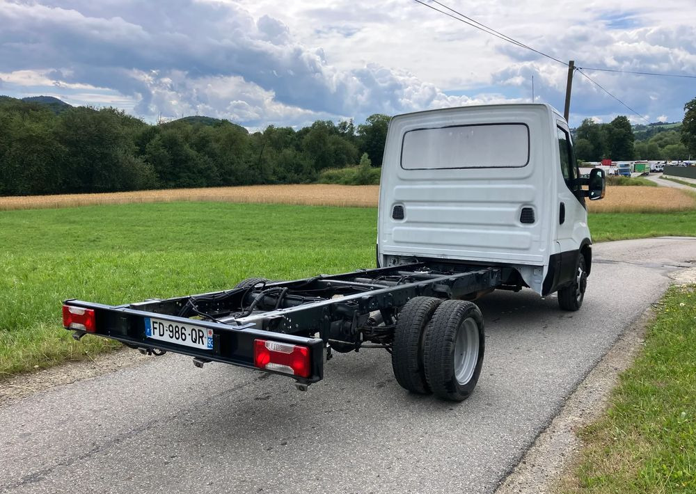 Iveco DAILY 35C14 ramo do zabudowy kiper wywrotka - Camión chasis: foto 3 Iveco DAILY 35C14 ramo do zabudowy kiper wywrotka - Camión chasis: foto 3