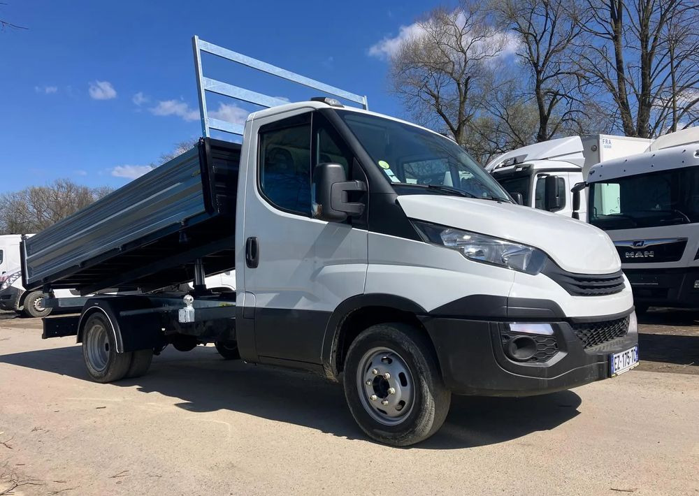 Iveco Iveco daily 35C14 wywrotka solidny kiper - Volquete furgoneta: foto 2 Iveco Iveco daily 35C14 wywrotka solidny kiper - Volquete furgoneta: foto 2