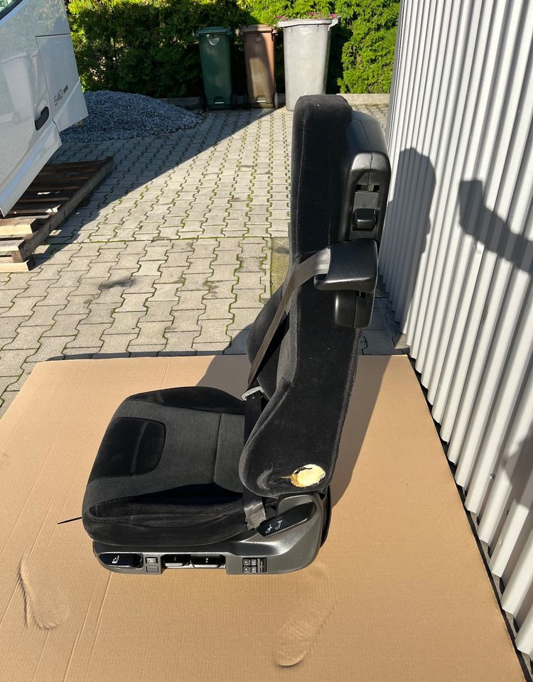 Fotel kierowcy MAN TG3 TGX nowy model siedzenie lewe - Cabina e interior para Camión: foto 3 Fotel kierowcy MAN TG3 TGX nowy model siedzenie lewe - Cabina e interior para Camión: foto 3