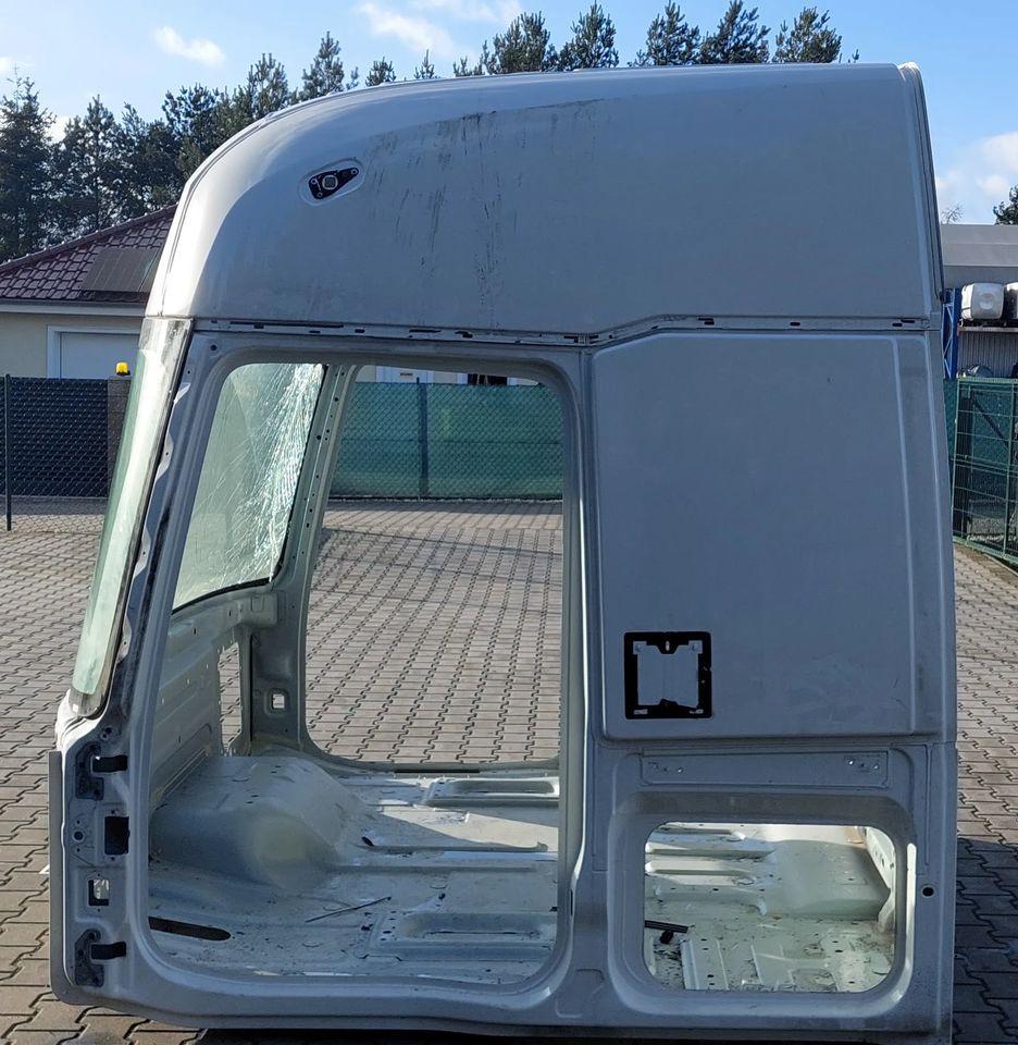 KABINA RENAULT GAMA T WYSOKA 2023R - Cabina para Camión: foto 2 KABINA RENAULT GAMA T WYSOKA 2023R - Cabina para Camión: foto 2