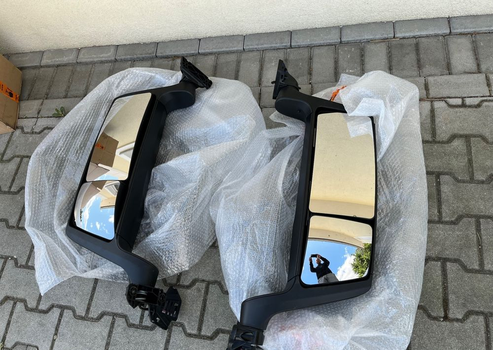 Lustro MAN TG3 TGX nowy model lusterko kompletne - Espejo retrovisor para Camión: foto 1 Lustro MAN TG3 TGX nowy model lusterko kompletne - Espejo retrovisor para Camión: foto 1