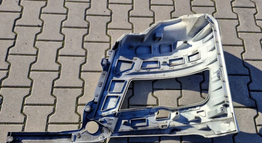 MAN TG3 TGX OKULAR LAMPY NAROŻNIK POSZYCIE ZDERZAKA PRAWY - Carrocería y exterior: foto 2 MAN TG3 TGX OKULAR LAMPY NAROŻNIK POSZYCIE ZDERZAKA PRAWY - Carrocería y exterior: foto 2