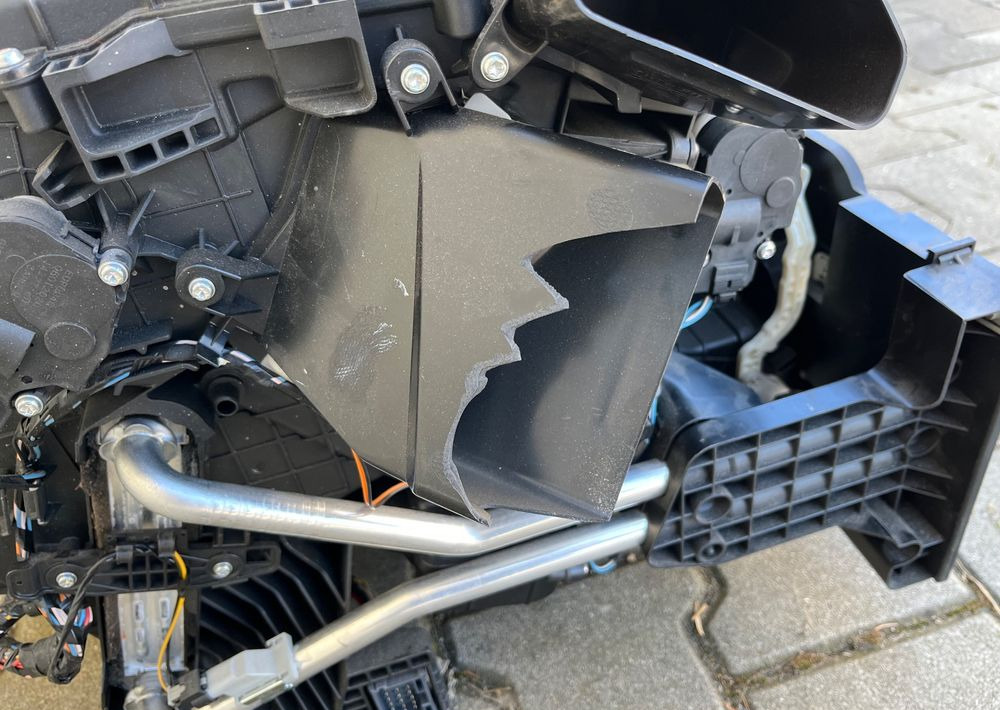 Nagrzewnica DAF XF 106 euro 6 lift dmuchawa - Calefacción/ Ventilación para Camión: foto 5 Nagrzewnica DAF XF 106 euro 6 lift dmuchawa - Calefacción/ Ventilación para Camión: foto 5