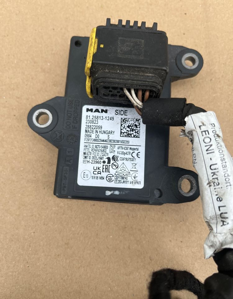 Radar boczny MAN TG3 TGX nowy model sensor - Piezas de recambio para Camión: foto 2 Radar boczny MAN TG3 TGX nowy model sensor - Piezas de recambio para Camión: foto 2