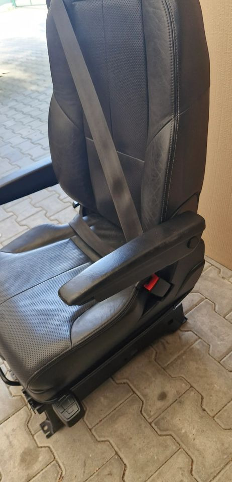 SCANIA R S FOTEL PASAŻERA FULL OPCJA SKÓRA - Asiento para Camión: foto 3 SCANIA R S FOTEL PASAŻERA FULL OPCJA SKÓRA - Asiento para Camión: foto 3